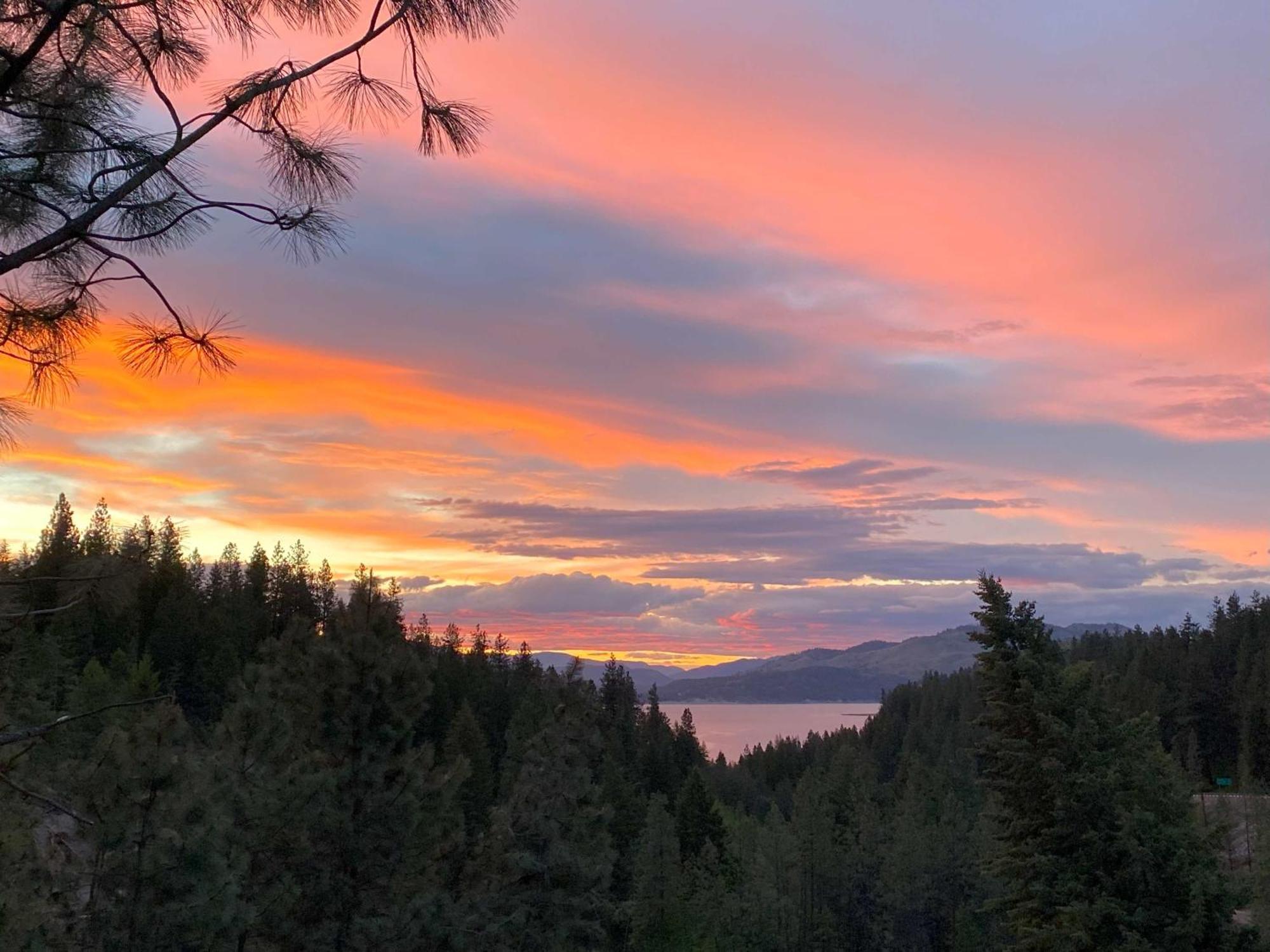 Columbia Point Resort Kettle Falls Eksteriør bilde